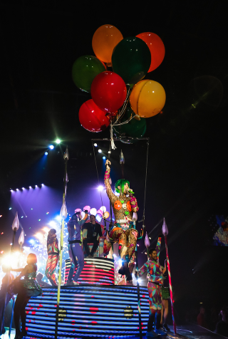 Illustration for article titled Katy Perry's Tour Outfits Are Campy, Sparkly and a Little Insane